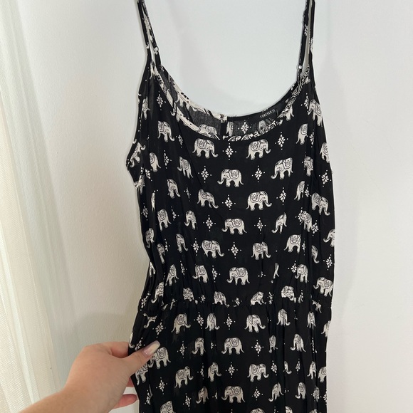 Forever 21 NWT Size L Elephant Maxi Dress Spaghetti Strap - Picture 4 of 7